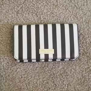 Henri Bendel Phone Wallet